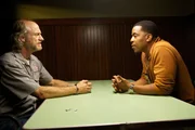 Kann Hank (Russell Hornsby, r.) den Rattenf&auml;nger Ephram Geige (Russell Hodgkinson, l.) dazu bringen, die Tat zu gestehen? Oder ist er am Ende doch unschuldig?