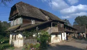 Das Leben in den kroatischen D&ouml;rfern ist sehr einfach. Doch die Menschen wissen inzwischen um den Wert ihrer 200-j&auml;hrigen Holzhausd&ouml;rfer. Nach und nach werden sie repariert und f&uuml;r einen sanften Tourismus hergerichtet.