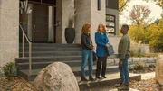 l-r: Darby Spencer (Stacey Farber), Victoria Spencer (Lea Thompson)