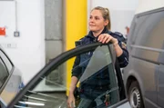 Polizeikommissarin Katharina Kl&uuml;pfel in der Tiefgarage des Polizeipr&auml;sidiums Mainz.
