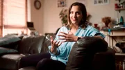 WDR Fernsehen BREXIT &sbquo;&Auml;&igrave; DER COUP DER SUPERREICHEN, "aus der Reihe &sbquo;&Auml;&ucirc;Die Story&sbquo;&Auml;&uacute; Ein Film von Tom Costello, am Mittwoch (20.01.21) um 22:15 Uhr. Sonia Sodha schreibt f&radic;&ordm;r die britische Zeitung "The Observer". Sie sagt, dass eine massive Diskrepanz besteht zwischen der politischen Elite, die den Brexit durchpeitschen, und den Menschen, die f&radic;&ordm;r den Brexit gestimmt haben. &not;&copy; WDR/a&o buero/Tom Costello, honorarfrei - Verwendung gem&radic;&sect;&radic;&uuml; der AGB im engen inhaltlichen, redaktionellen Zusammenhang mit genannter WDR-Sendung bei Nennung "Bild: WDR/a&o buero/Tom Costello" (S2+). WDR Kommunikation/Redaktion Bild, K&radic;&part;ln, Tel: 0221/220 -7132 oder -7133, Fax: -777132, bildredaktion@wdr.de
