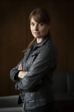 Ina Paule Klink (Anna Wolf).