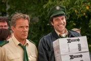 L-R: Franz Hubert (Christian Tramitz), Johannes Staller (Helmfried von Lüttichau) L-R: Franz Hubert (Christian Tramitz), Johannes Staller (Helmfried von Lüttichau)