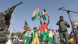 Musiker feiern den Beginn der Allianz der Sahelstaaten in Nigers Hauptstadt Niamey.