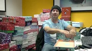 Michael hilft gerne. Wenn es um die gute Sache geht, muss man den Hausmeister nicht zweimal fragen.