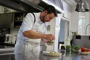 Johannes Kogler beim Kochen
