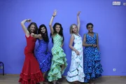 Weya, Buse, Louisa, Maja und Bianca beim Flamenco-Unterricht.