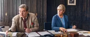F&uuml;r das Hotelier-Paar Friedrich (Erwin Steinhauer) und Christine (Mona Seefried) sind Zahlen das Wichtigste.