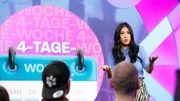 "MAITHINK X" arbeitet auch sonntags und geht der Frage auf den Grund: Ist die 4-Tage-Woche ein sinnvolles Arbeitsmodell für die Zukunft? "MAITHINK X" arbeitet auch sonntags und geht der Frage auf den Grund: Ist die 4-Tage-Woche ein sinnvolles Arbeitsmodell für die Zukunft?