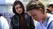 Das vermeintliche Opfer einer Vergewaltigung, Karen Raye (Paz de la Huerta, r.) macht ihre Aussage bei Detective Olivia Benson (Mariska Hargitay). Das vermeintliche Opfer einer Vergewaltigung, Karen Raye (Paz de la Huerta, r.) macht ihre Aussage bei Detective Olivia Benson (Mariska Hargitay).