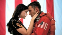 Grace (Liv Tyler) muss sich von A.J. (Ben Affleck) verabschieden