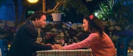 Johannes (Thomas Stipsits) und Rina (Claudia Kottal) kommen sich n&auml;her.