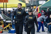 Zeeko Zaki als FBI SA Omar Adom 'OA' Zidan und Missy Peregrym als FBI SA Maggie Bell