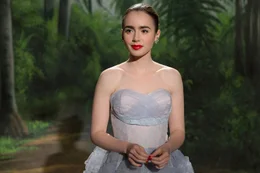 Marla Mabrey (Lily Collins)
