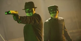 Gemeinsam mit seinem Freund und Chauffeur Kato (Jay Chou, r.) k&auml;mpft Ex-Partyl&ouml;we Britt (Seth Rogen, l.) jede Nacht als "The Geen Hornet" gegen das Verbrechen ...
