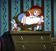 Alice und Benny Bunny wollen die Welt hinter dem Spiegel erforschen. Sie klettern durch den Spiegel und sind zun&auml;chst einmal verbl&uuml;fft.