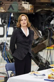 In der nahen Zukunft wird die Kriminalit&auml;t im s&uuml;dafrikanischen Kapstadt von Robotern bewacht. Als Gesch&auml;ftsf&uuml;hrerin des Waffenherstellers Tetravaal steht Michelle Bradley (Sigourney Weaver) somit hoch im Kurs. F&uuml;r die Entwicklung der Polizei-Roboter stehen ihr folgenschwere Entscheidungen bevor.