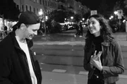 Muss ich wirklich immer antifragil sein? Oder hat Zerbrechlichkeit nicht auch was f&uuml;r sich? Dar&uuml;ber spricht Jan mit der K&uuml;nstlerin Atusa Jafari.