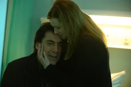 L-R: Leo (Javier Bardem), Rita (Laura Linney)