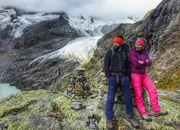 Nik Hartmann und Susanne Brand vor dem Gauligletscher Nik Hartmann und Susanne Brand vor dem Gauligletscher