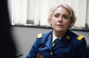 Nelly Quinteyns (Sofie Decleir) ist der Ersatz für den immer noch krankgeschriebenen Kommissar Verlaak. Ihre Ankunft bringt einige neue Probleme mit sich. Nelly Quinteyns (Sofie Decleir) ist der Ersatz für den immer noch krankgeschriebenen Kommissar Verlaak. Ihre Ankunft bringt einige neue Probleme mit sich.