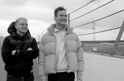 Jan (links) mit Start-up-Million&auml;r Nikita Fahrenholz (rechts) am Spreewaldring: Ist Nikita die Verk&ouml;rperung von Antifragilit&auml;t, weil er wenig Angst vor Risiken hat und immer mehrgleisig unterwegs ist?