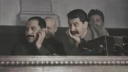 Stalin (r.) und Kaganovich auf dem Kongress der Sieger. Diese gro&szlig;e kommunistische Zusammenkunft wird in die Geschichte als Kongress der Verurteilten" eingehen.