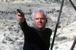 Dr. Soran (Malcolm McDowel), den die Crew der Enterprise einst aus dem Nexus gerettet hat, will mit allen Mitteln dahin zur&uuml;ck.