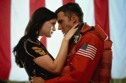 L-R: Grace (Liv Tyler), A.J. (Ben Affleck)