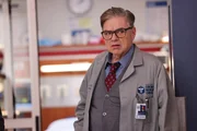 CHICAGO MED -- "Down In A Hole" Episode 1015 -- Pictured: Oliver Platt as Dr. Daniel Charles CHICAGO MED -- "Down In A Hole" Episode 1015 -- Pictured: Oliver Platt as Dr. Daniel Charles