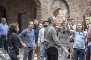 Als ein Artikel &uuml;ber Dwayne Pride ver&ouml;ffentlicht wird, in dem er des Machtmissbrauchs beschuldigt wird, gibt es gro&szlig;e Aufst&auml;nde gegen ihn ...