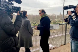 Wie lebt sich&rsquo;s mit dem Grundgesetz? Sandra Maischberger im Gespr&auml;ch mit Schauspieler Jan Josef Liefers