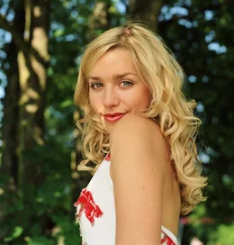 M&auml;dchen Nr. 1: Denise (Julia Dietze)!