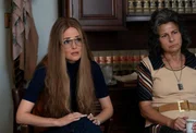 L-R:Gloria Steinem( Rose Byrne), Betty Friedan (Tracey Ullman as )