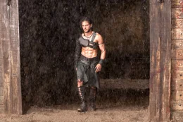 Milo (Kit Harington)