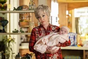 Annie Potts (Constance 'Meemaw' Tucker). Annie Potts (Constance 'Meemaw' Tucker).