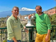 v.li.: Gerhard Schuler vom &bdquo;Hotel Villa Schuler&ldquo; und Karl Ploberger in Taormina, Sizilien.
