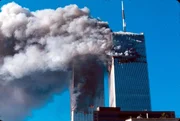 Der Terror-Anschlag vom 11. September 2001 auf das World Trade Center in New York kostet fast 3.000 Menschen das Leben und f&uuml;hrt zum "Krieg gegen den Terror".