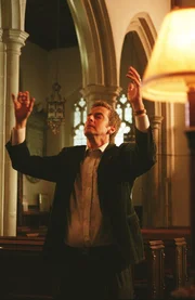 Laurence Barker (Peter Capaldi), der ehrgeizige Chorleiter von Midsomer Worthy. Laurence Barker (Peter Capaldi), der ehrgeizige Chorleiter von Midsomer Worthy.