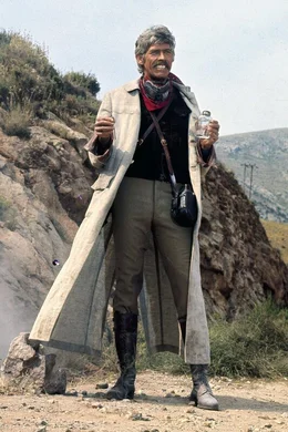 Der irische Ex-Revolution&auml;r Sean Mallory (James Coburn) ist mit den Taschen voller Dynamit und Nitroglyzerin auf dem Weg nach Mesa Verde.