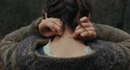 Anja Plaschg (Agnes).