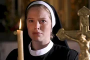 Schwester Angelika (Daniela Nitsch) hat sich aus tiefster Überzeugung für das Klosterleben entschieden. Schwester Angelika (Daniela Nitsch) hat sich aus tiefster Überzeugung für das Klosterleben entschieden.