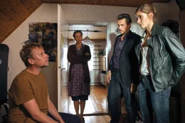 v.li.: Mike (Robert Stadlober), Helga Mohr (Aglaia Szyszkowitz), Sascha Bergmann (Hary Prinz), Sandra Mohr (Miriam Stein).
