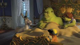 Das gr&uuml;ne Sumpfmonster Shrek und seine geliebte Fiona leben gl&uuml;cklich und zufrieden im wundersch&ouml;nen Weit Weit Weg. Dann allerdings stirbt der K&ouml;nig und dessen Krone soll an Shrek weiterwandern - was allerdings so gar nicht nach dem Geschmack des ungehobelten Ogers ist ...