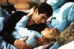 Timothy Dalton (James Bond), Maryam D'Abo (Kara Milovy).