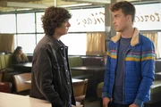 Jordan Kent (Alex Garfin, l.); Jonathan Kent (Jordan Elsass, r.)