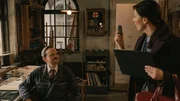 Herr Hohoff (Milan Peschel) und Frau Lange (Katharina Hauter)    +++