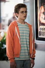 Sean Giambrone (Adam Goldberg). Sean Giambrone (Adam Goldberg).