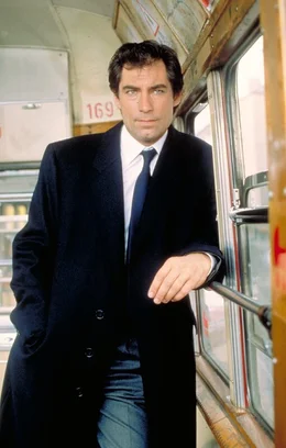 Timothy Dalton (James Bond).