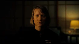 Mia Wasikowska (MS Novak).